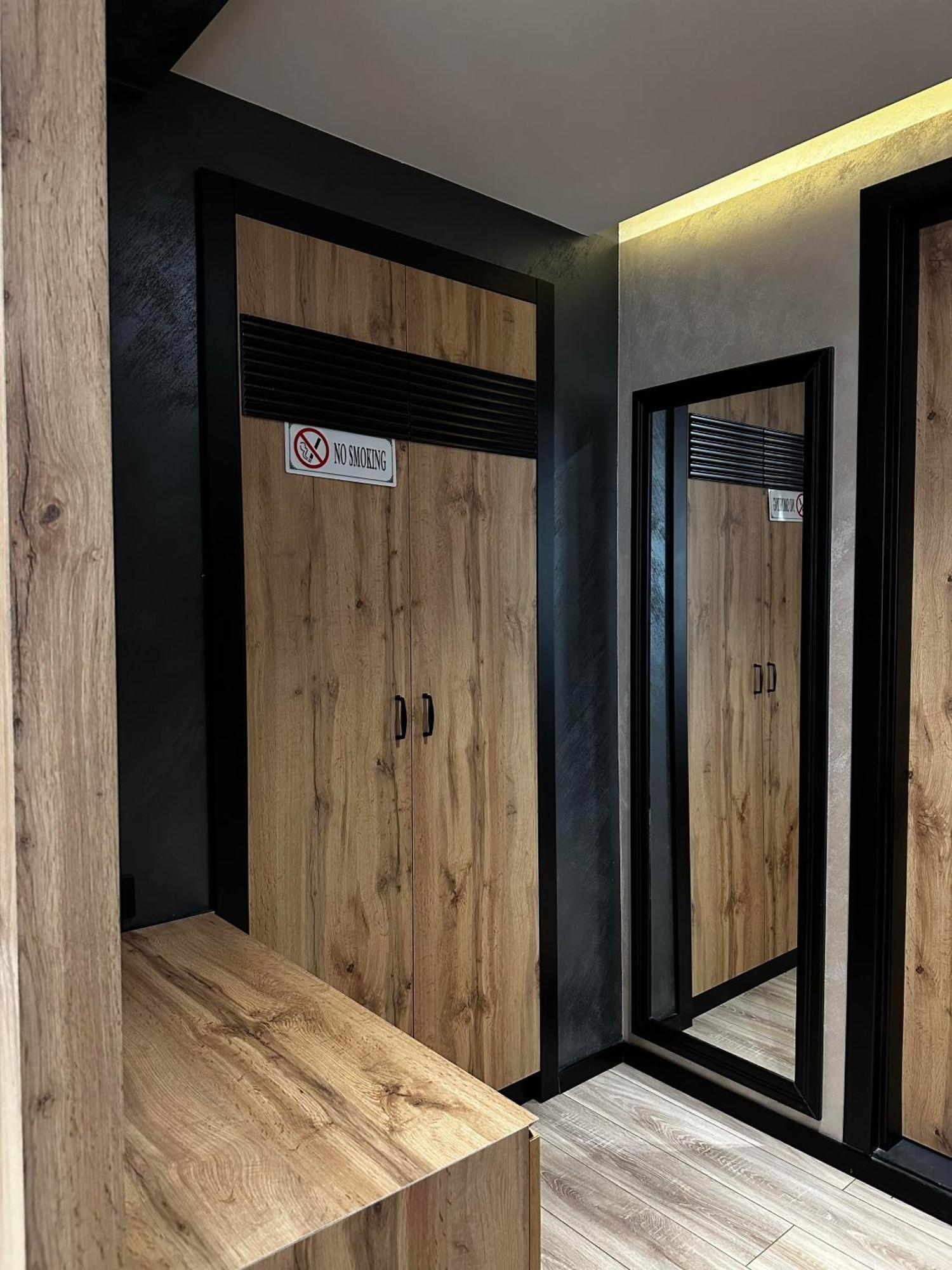 Zet Apartments - Bedroom & Bathroom Prishtinë Ngoại thất bức ảnh