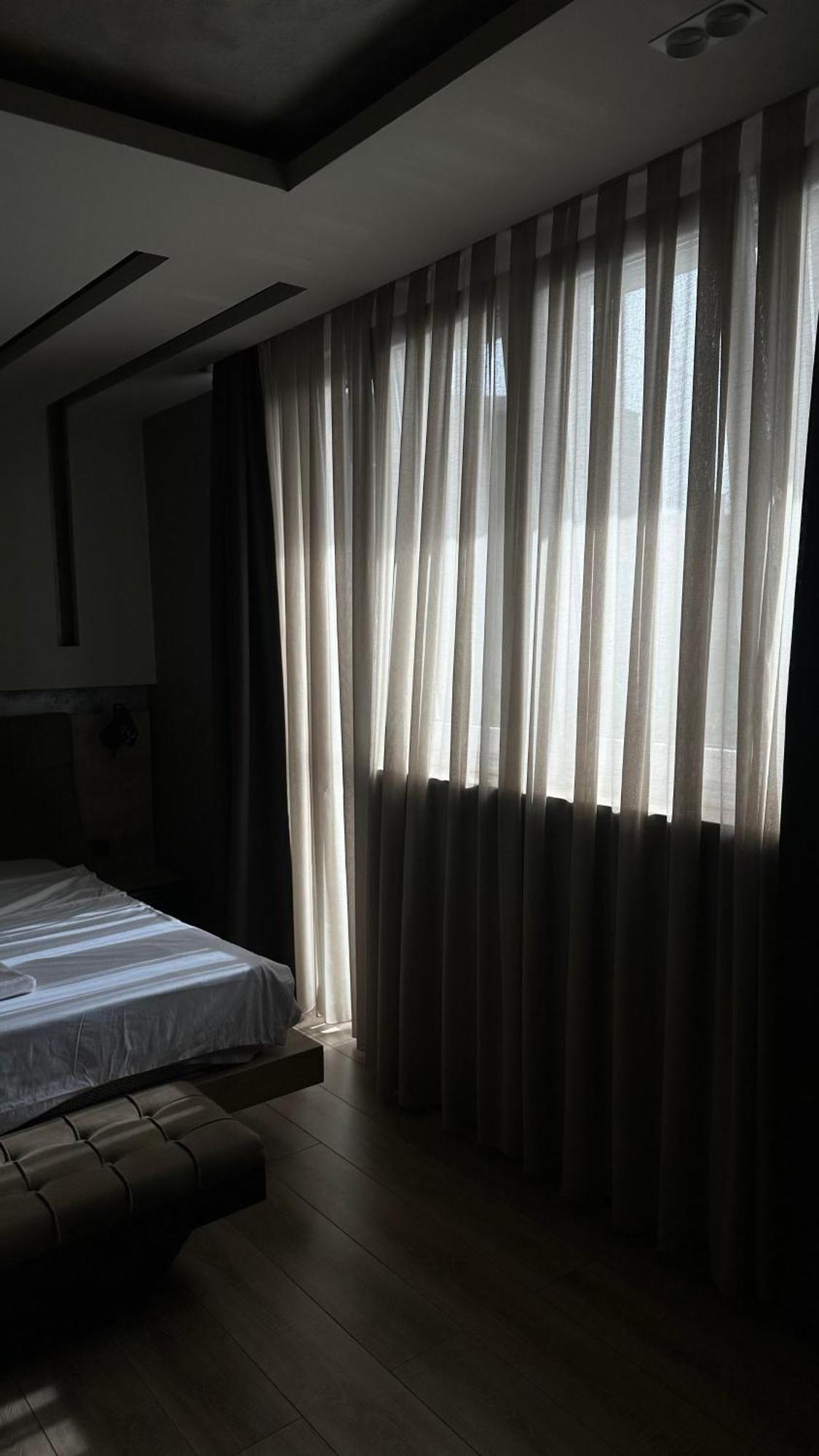 Zet Apartments - Bedroom & Bathroom Prishtinë Ngoại thất bức ảnh